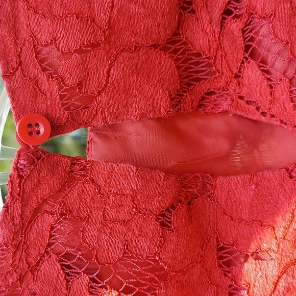 Toffee Apple Vintage Red Floral Lace design Bell Sleeve Dress Toddler Sz 3T - Picture 6 of 11